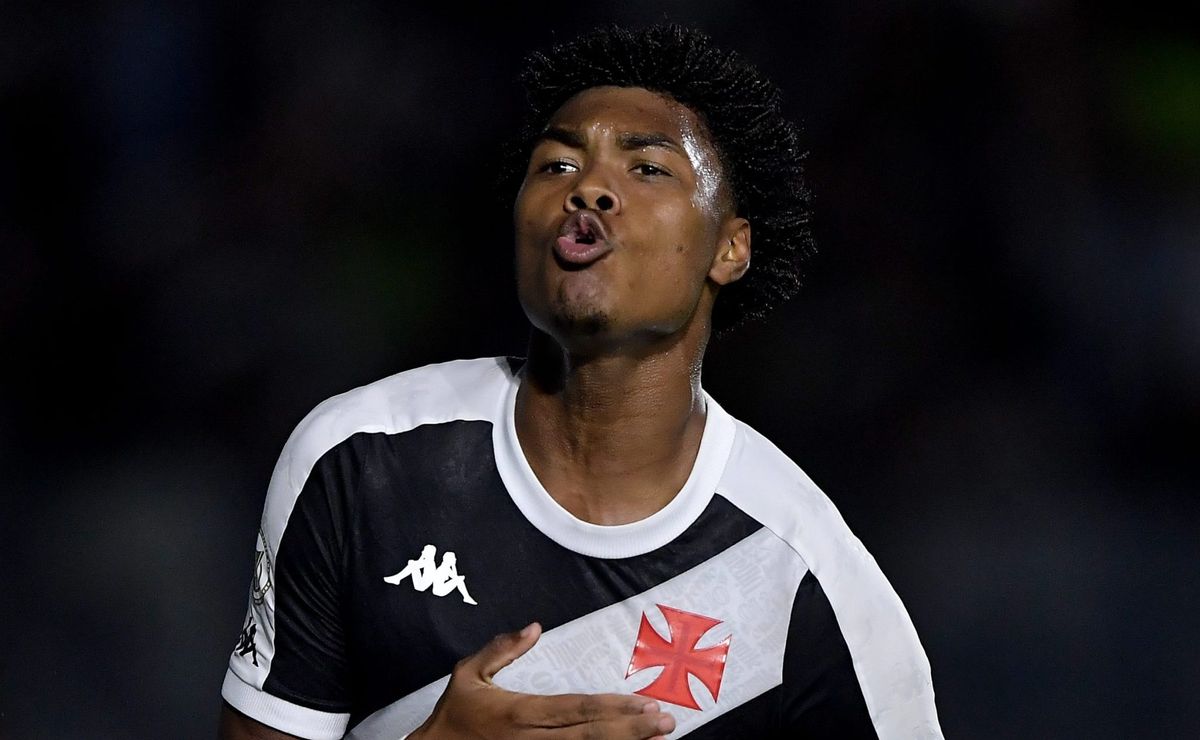 gb sofre lesão na coxa e desfalca o vasco contra o boavista, a provável escalação revelada