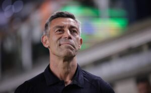 derrota para o velo clube escancara principal problema do santos de pedro caixinha