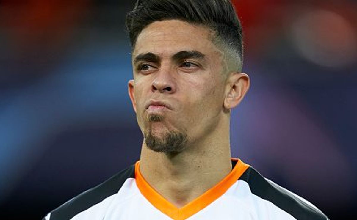 contratação de gabriel paulista pelo corinthians causa divisão na fiel torcida: “criar bagunça”