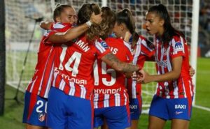lauren craque da seleção brilha no retorno ao atlético de madrid no dérbi pela liga f