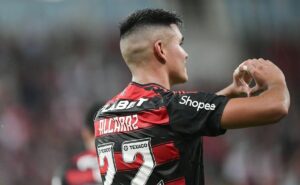 alcaraz e luiz araújo brilham, e flamengo garante vitória suada diante do sampaio corrêa
