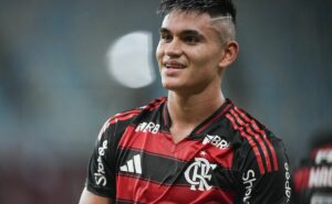 contratação mais cara do clube, flamengo venderá alcaraz ao everton por quantia alta 