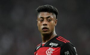 saída de bruno henrique do flamengo sofre reviravolta após proposta do atlético mg não ser confirmada
