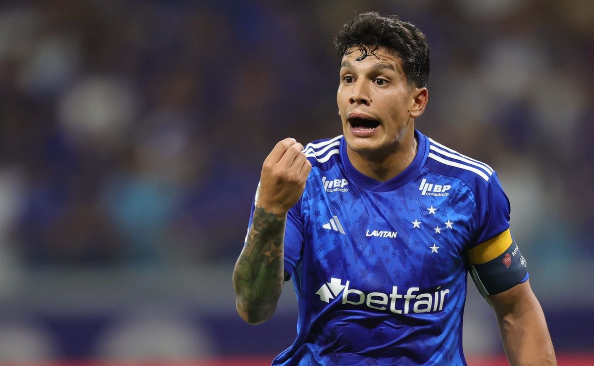 lucas romero manda a real no cruzeiro após vaias e avalia derrota: “trabalhando para melhorar”