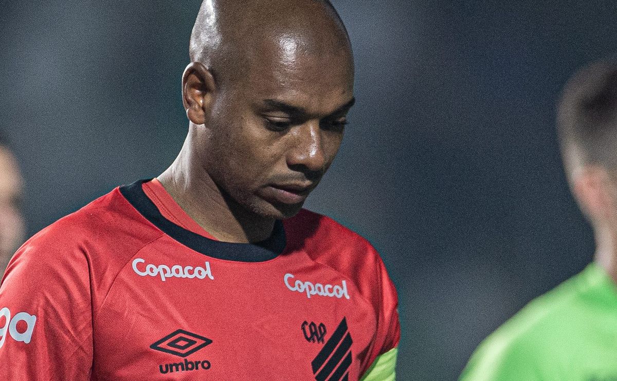 fernandinho no atlético mg tem veredito e victor não deve fechar com o jogador