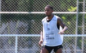 corinthians prega paciência para o retorno de lateral palacios