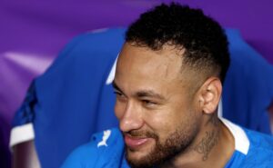 em retorno ao brasil, neymar terá salário maior do que o de memphis depay no corinthians