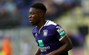 amuzu perde força no napoli e grêmio fica mais perto de fechar contratação do atacante