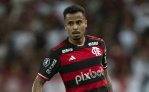 allan, do flamengo, projeta duelo com o botafogo na supercopa e faz aviso: “mais uma taça”