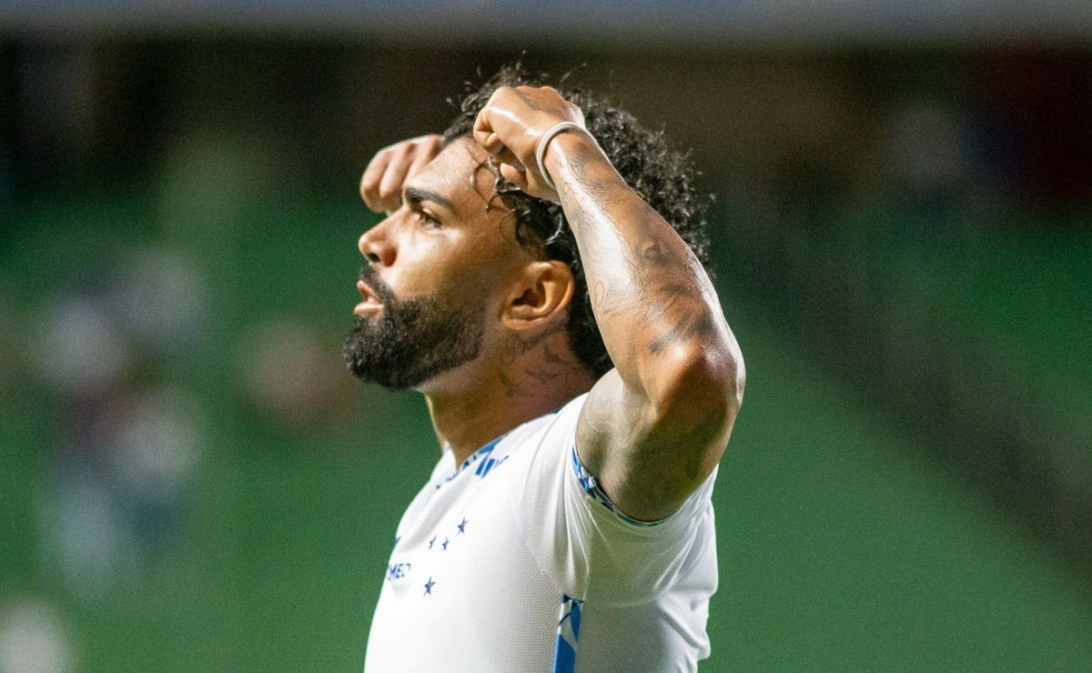 gabigol faz hat trick, cruzeiro goleia itabirito e torcida enlouquece: “foi só o pardal do diniz sair”