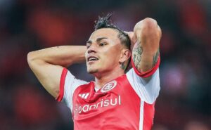 escalação do internacional: roger machado esboça time com bernabei contra juventude