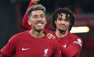 roberto firmino começa a seguir estêvão, do palmeiras, e torcida sonha com craque do al ahli