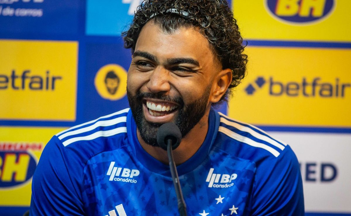 gabigol ajuda cruzeiro a fechar com novo reforço e fabrício bruno chega do flamengo 