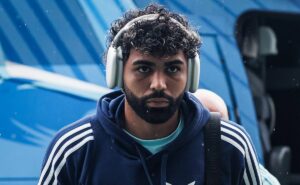 gabigol se rende ao talento de matheus pereira no cruzeiro e destaca: “potencial para jogar uma copa do mundo” 