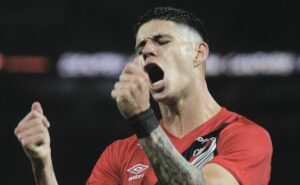 bruno zapelli como novo reforço do atlético mg em 2025 é descartado após demissão de gabriel milito