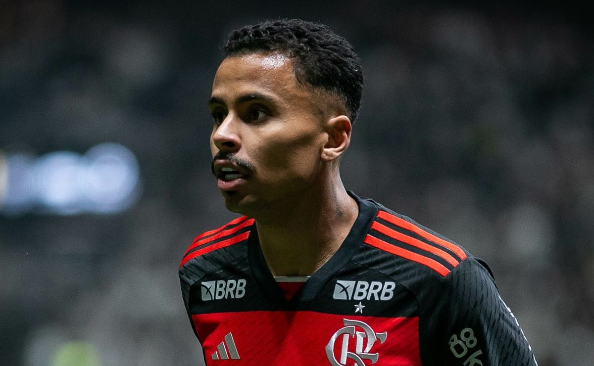 ex esposa de allan, do flamengo, chama a polícia e acusa meia de violência psicológica e doméstica