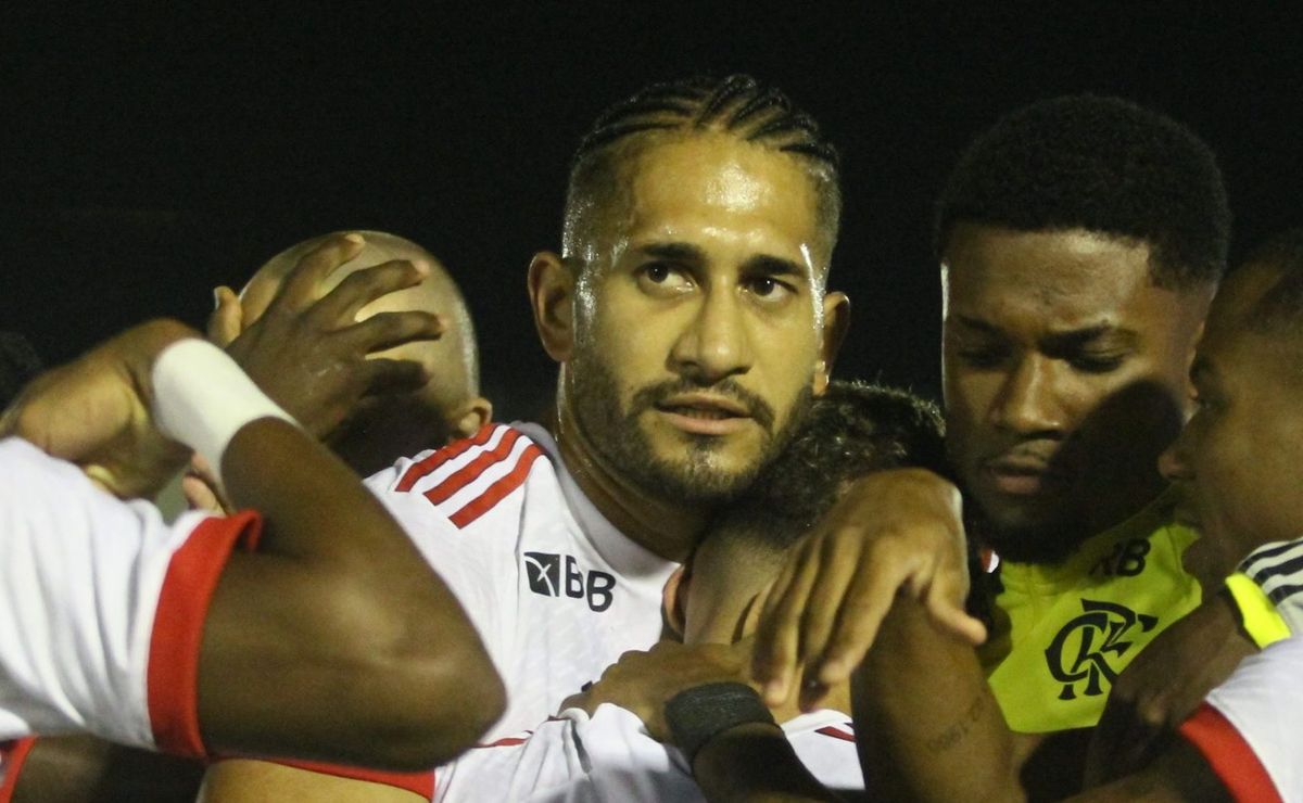 mesmo com goleada, torcida do flamengo pede rescisão de pablo após jogo contra o bangu: “faz um acordo”