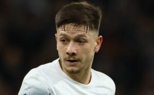 após interesse do boca juniors, corinthians define saída de rodrigo garro com pagamento da multa