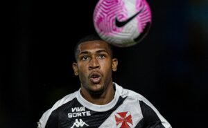 palmeiras deve avançar por rayan do vasco e envolver 2 atletas na negociação