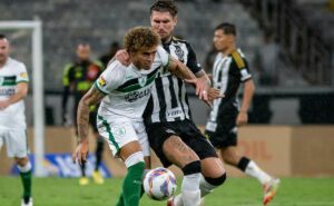 bernard desencanta em estreia de junior santos, mas galo fica no empate com o américa mg