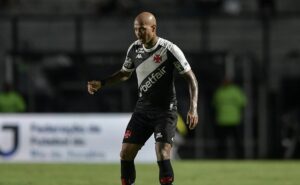 vasco prepara barca de nove jogadores para reduzir folha salarial; confira os nomes