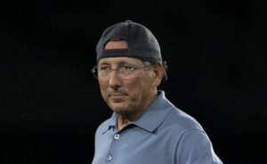 novo técnico do botafogo custará r$ 12,5 milhões e textor estuda pagar multa de vasco matos