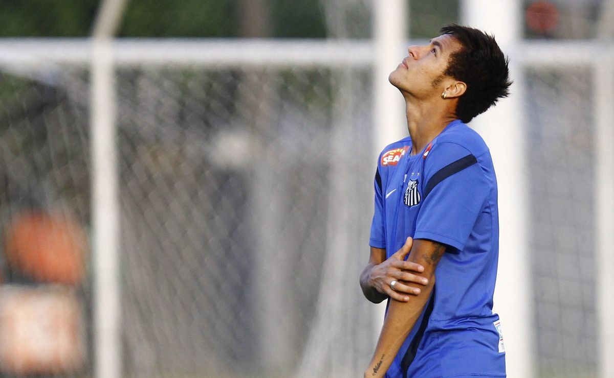 roni, ex atacante do santos, fala sobre assistência a neymar: “sempre estava perto de mim”