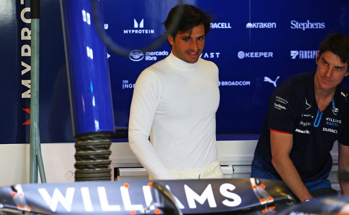 carlos sainz confia no potencial da williams, mas prega paciência: “É impossível prever o futuro”