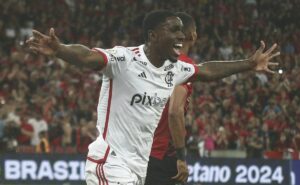 flamengo veta saída imediata de evertton araújo após descartar oferta da europa