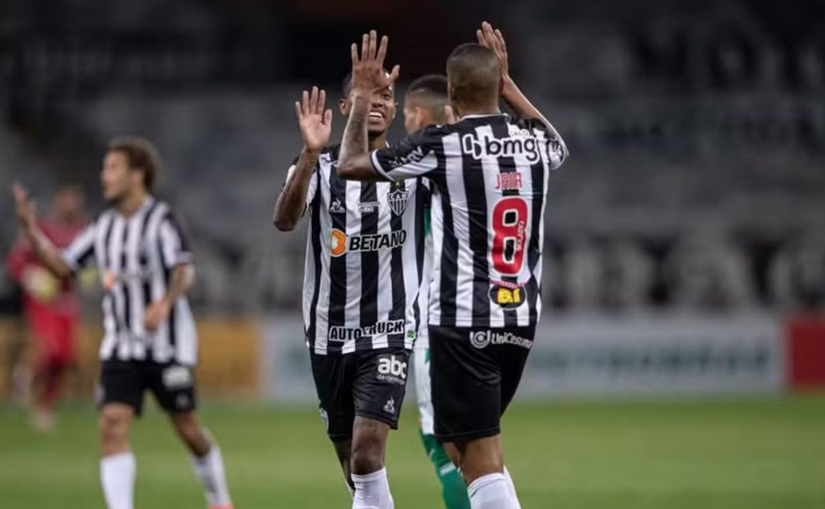 tchê tchê e jair, dupla de sucesso no atlético mg, devem ser titulares no vasco pelo carioca