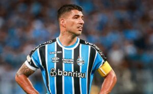 renato portaluppi alertou grêmio sobre possível problema na contratação de luis suárez: “essa era a minha...”