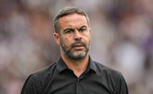 artur jorge revela sondagens e pode assumir rival do botafogo em 2025: "brasil, portugal e oriente médio"