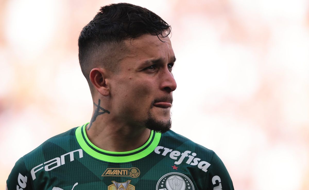 atlético mg perde concorrência para o botafogo e vê artur reforçar rival