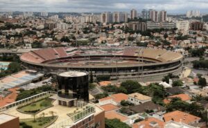 veja produtos do são paulo em oferta para presentear alguém querido