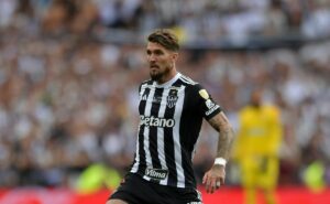 lyanco esclarece polêmica com fabrício bruno e destaca fala do zagueiro em atlético mg e cruzeiro