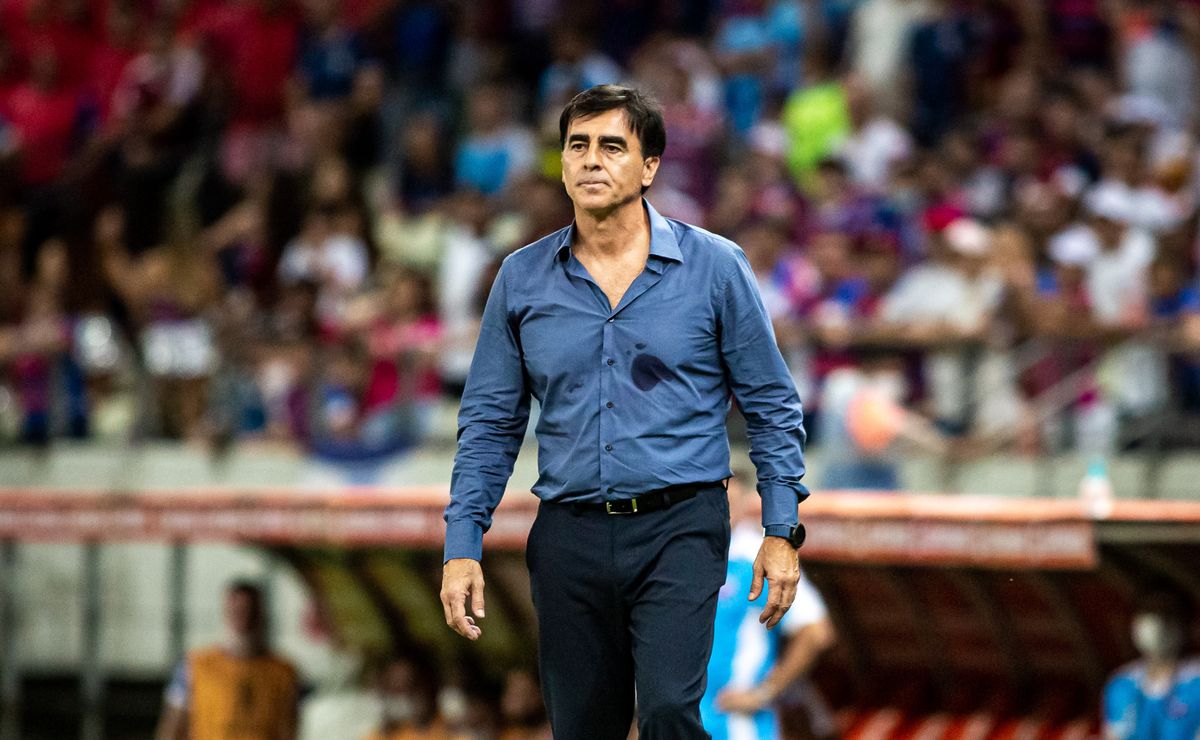 grêmio fecha com lateral do time gerido pelo pai de endrick na copinha