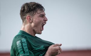 atlético mineiro anuncia contratação de natanael, lateral do coritiba