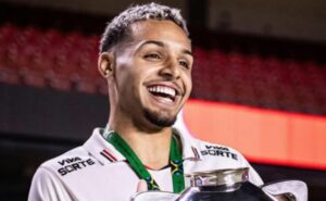 são paulo fecha contrato com camisa 10 da copinha e matheus alves assinará essa semana 