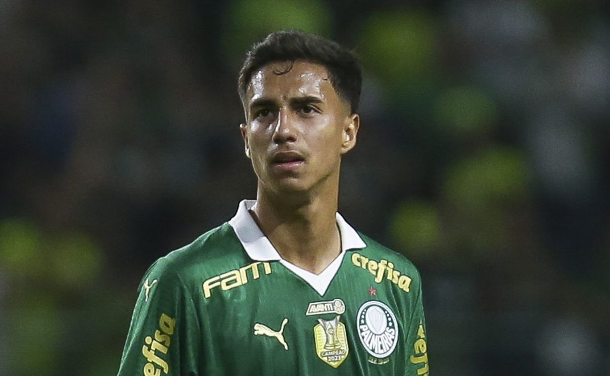 palmeiras e manchester city tentam resolver impasse e colocam + dinheiro em negócio por vitor reis, crava andré hernan 