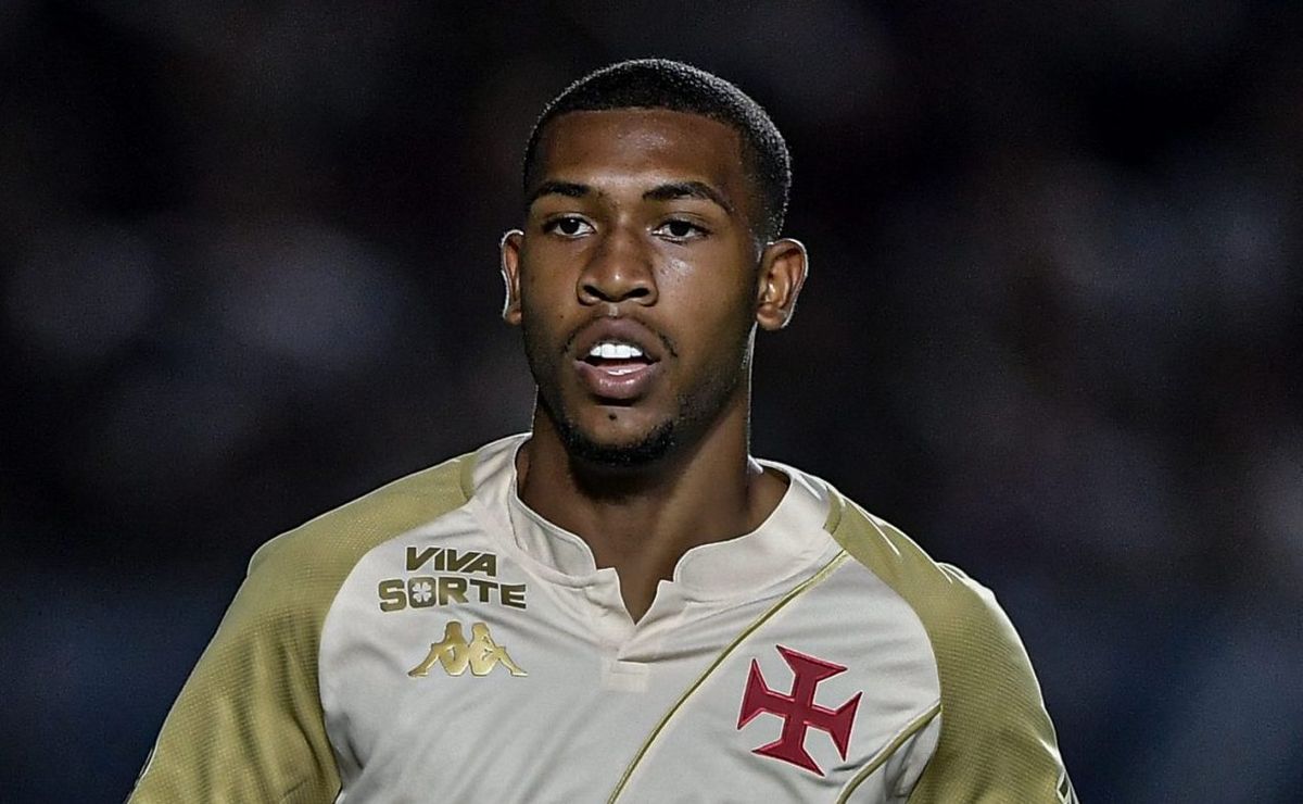 vasco toma decisão sobre vender atacante rayan ao palmeiras e topa negócio