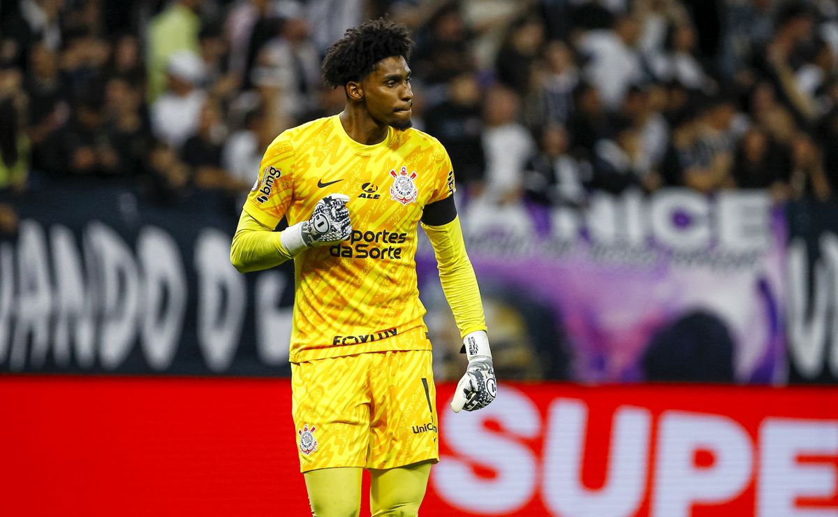 hugo souza deixa corinthians empolgado e pode voltar ao elenco titular no majestoso