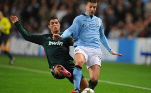 grêmio demonstra interesse em zagueiro que atua na espanha