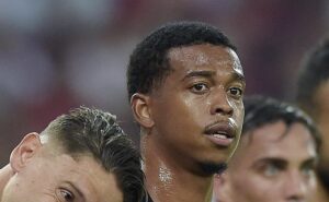 saída de carlinhos do flamengo rumo ao vitória é descartado por dirigente: "nenhum interesse"