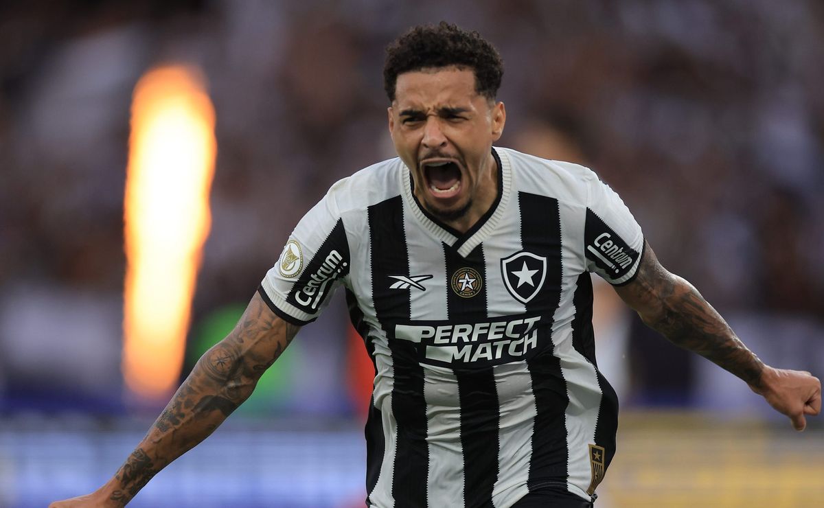 botafogo toma decisão após palmeiras contatar gregore e textor não pensa em liberar o volante