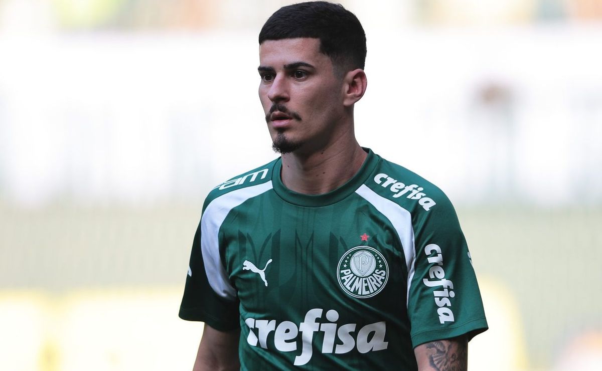 rômulo tem negociações para deixar o palmeiras e atuar em rival da série a do brasileirão