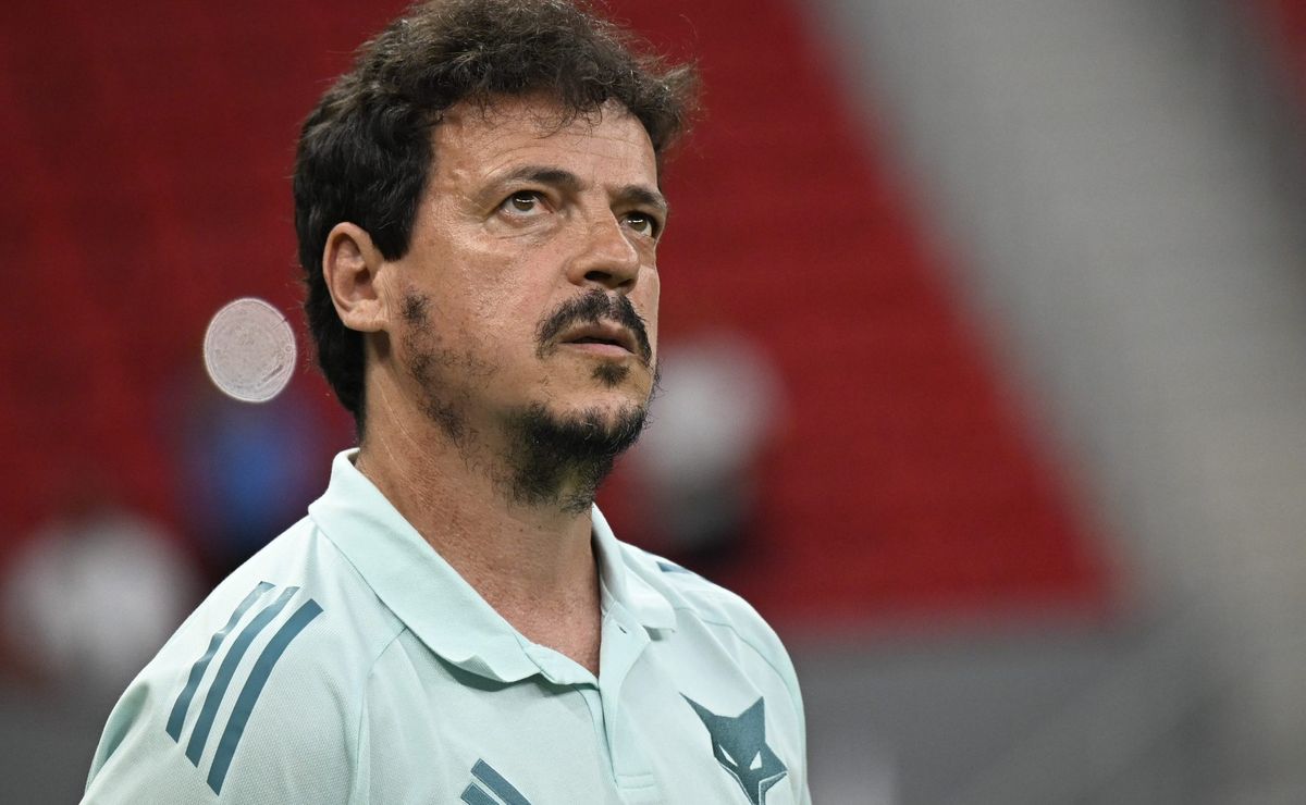 com apenas 2 jogos, demissão de fernando diniz é aprovada no cruzeiro pela torcida após jogo contra athletic 