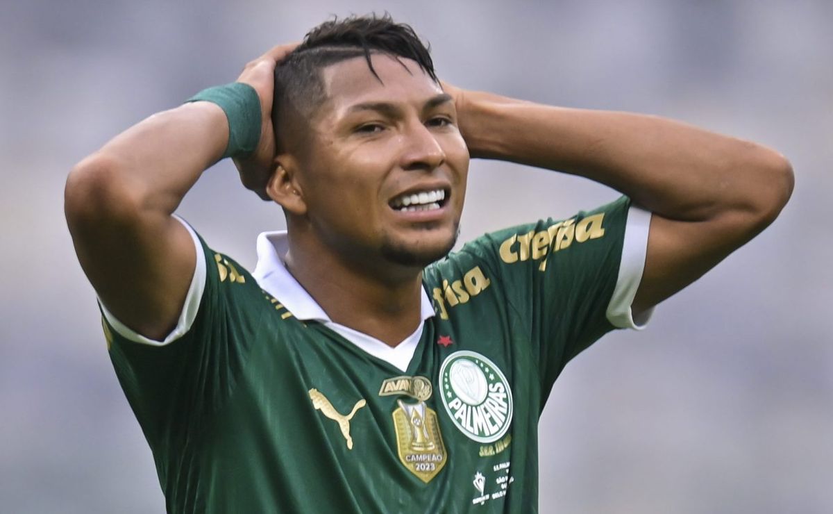 saída de rony do palmeiras para o catar pode não acontecer por prazo apertado