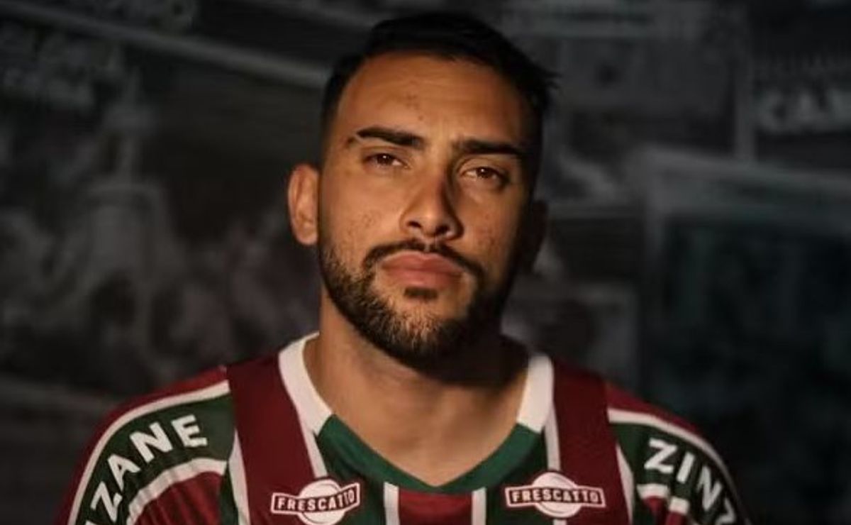 torcida do fluminense perde a paciência e põe juan freytes 'na berlinda'