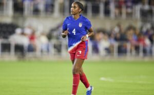 chelsea quebra recorde e contrata a primeira jogadora de 1 milhão de dólares