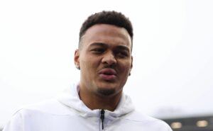 ex flamengo, rodrigo muniz vive situação inusitada no ct do fulham e flagra gera apreensão: “cacetada”